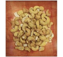 AWA superfoods Kešu pražené solené KARI 250g
