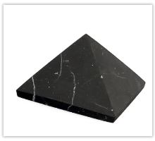 Šungitová pyramida 6 cm neleštěná